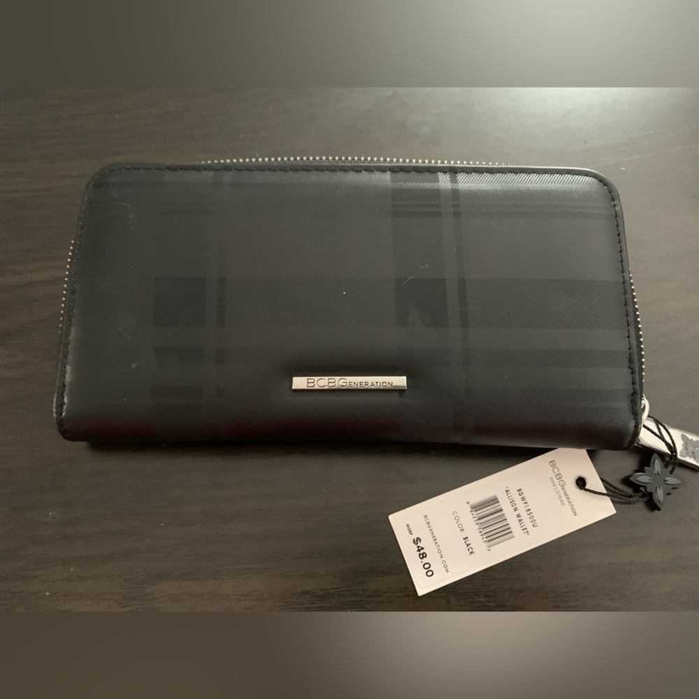 BCBG ALLISON Wallet